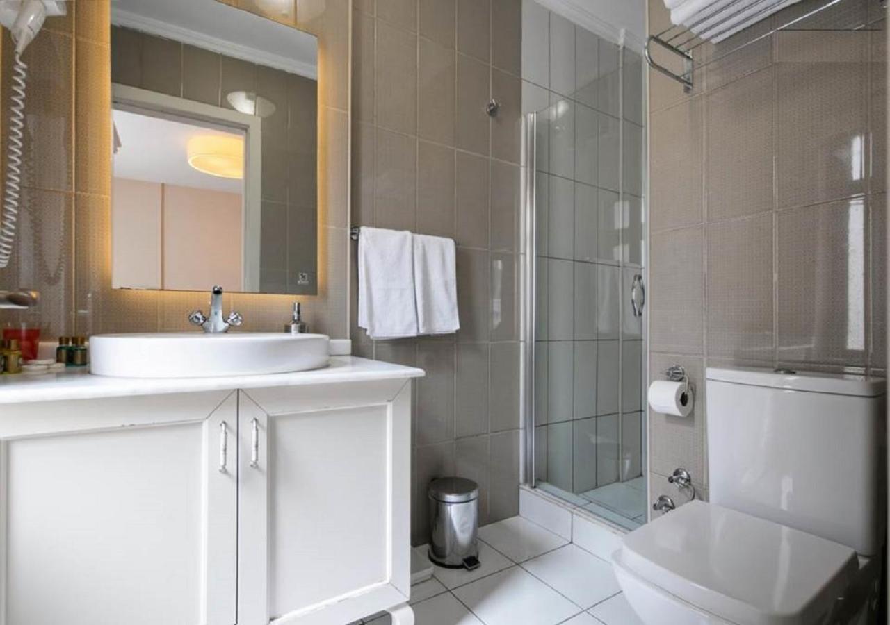Away Hotel Стамбул Екстер'єр фото